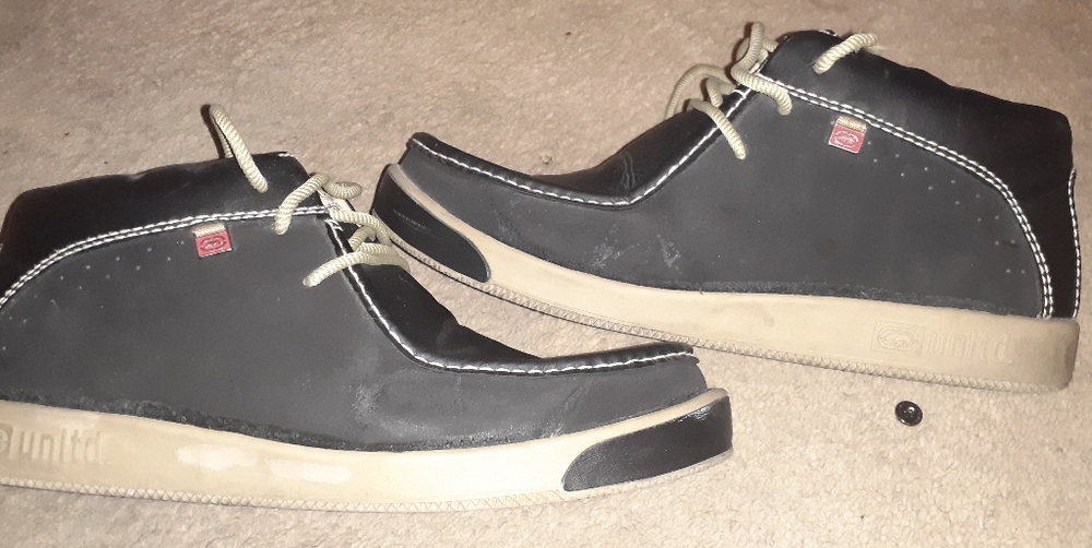 MENS 11.5 ECKO UNLIMITED BOOTS